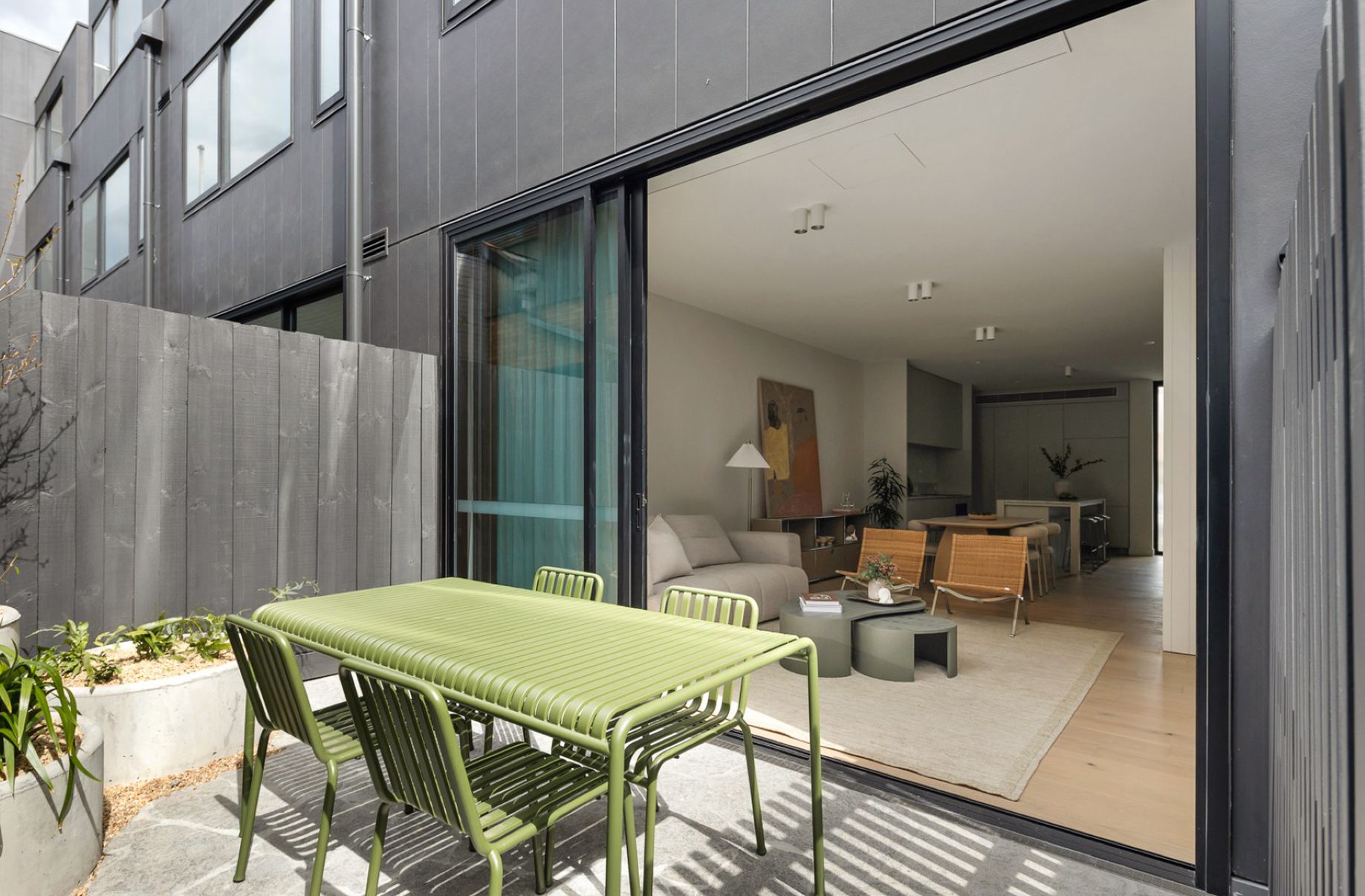 TH / 2 Clyde Street, Kew East