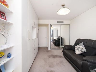 202 / 19 The Circus, Burswood