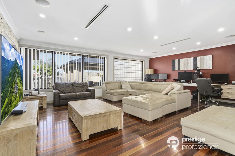 24 Governor Macquarie Drive, Chipping Norton