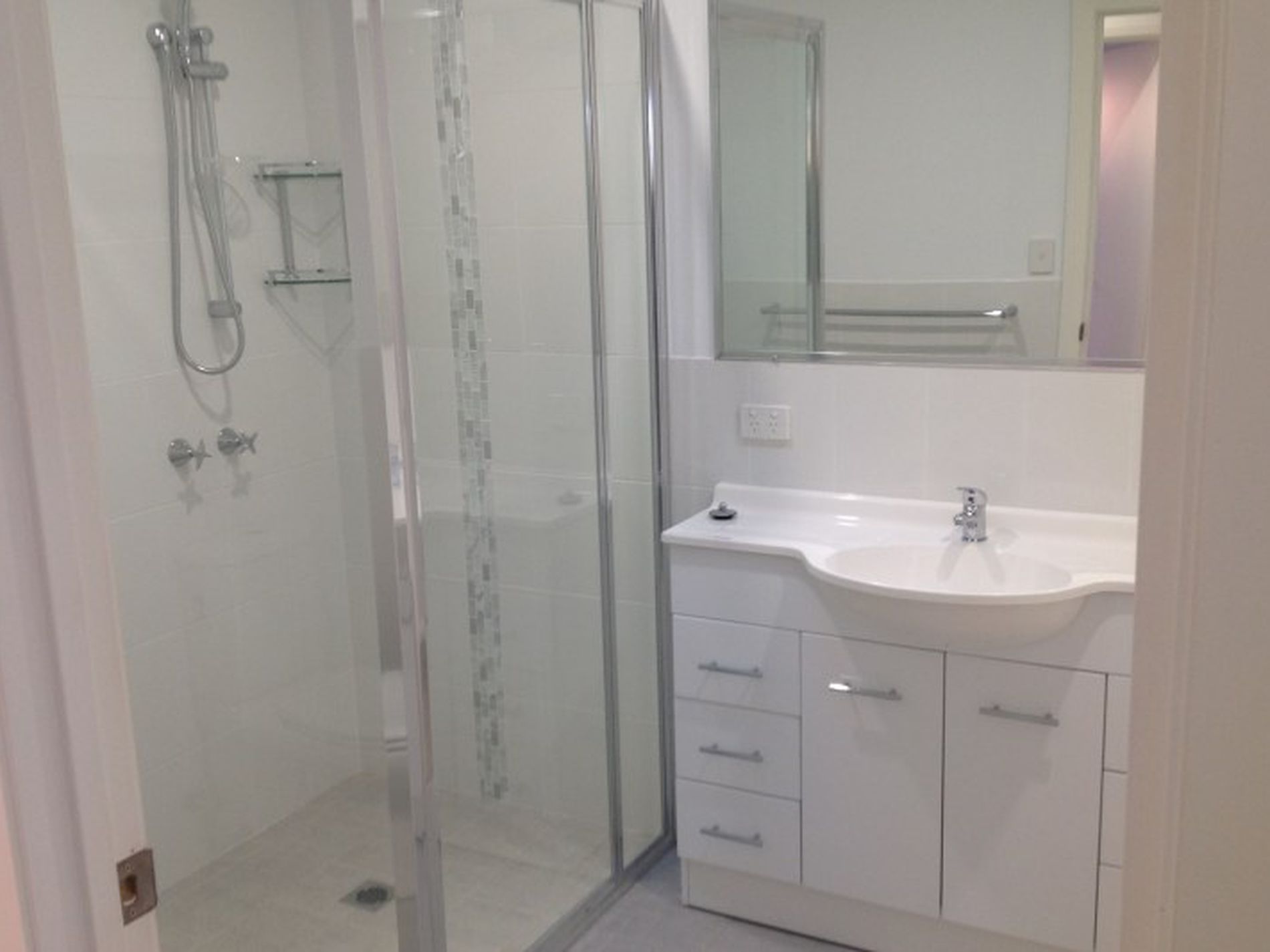 2 / 37 Winnima Way, Berkeley