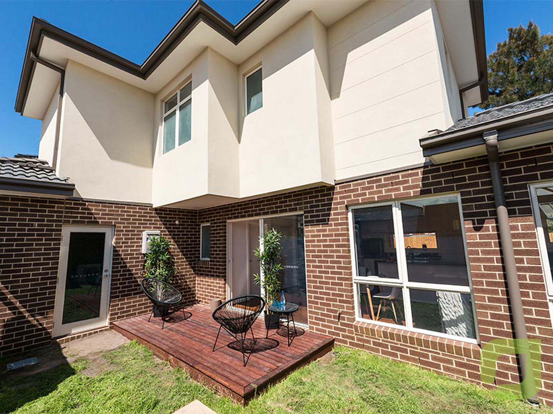 2 / 31 Fifth Avenue, Altona North
