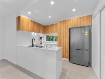 301 / 16 Le Grand Street, Macgregor