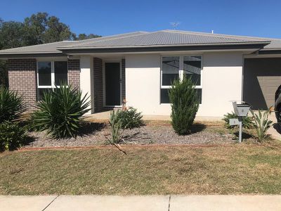 2 / 1 Summit Street, Griffin