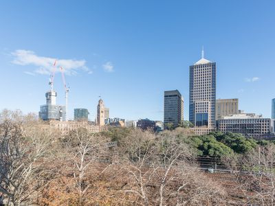 705 / 242 Elizabeth Street, Surry Hills