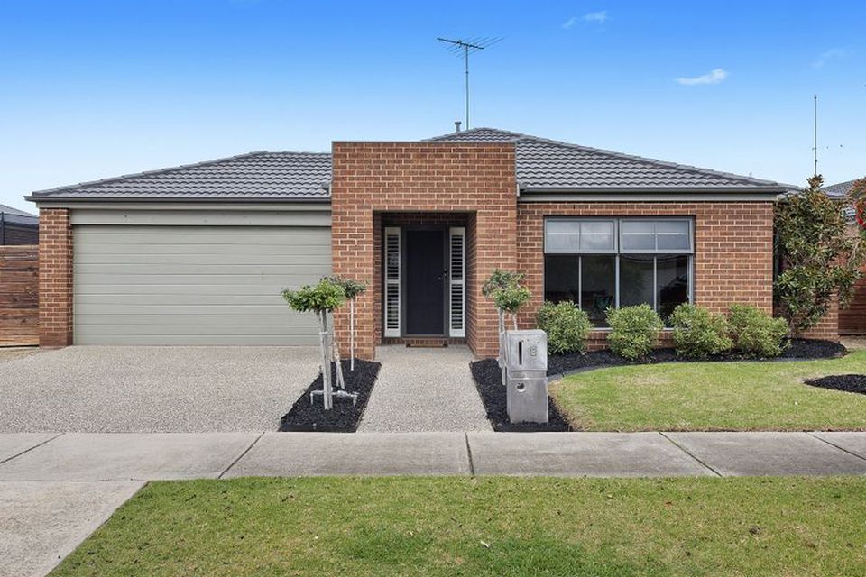 8 Krisanway Dr, Marshall