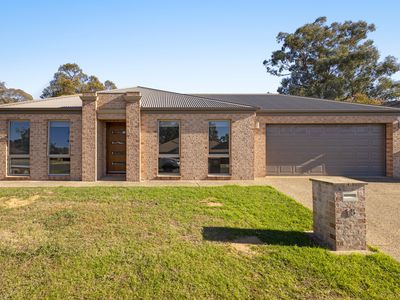18 REDBOX DRIVE, Thurgoona