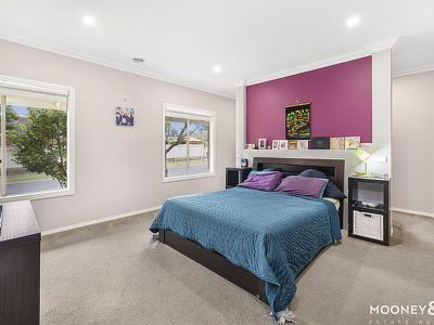 13 Weathertop Way, Cranbourne East
