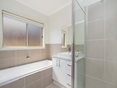 2 Alison Boulevard, Epsom