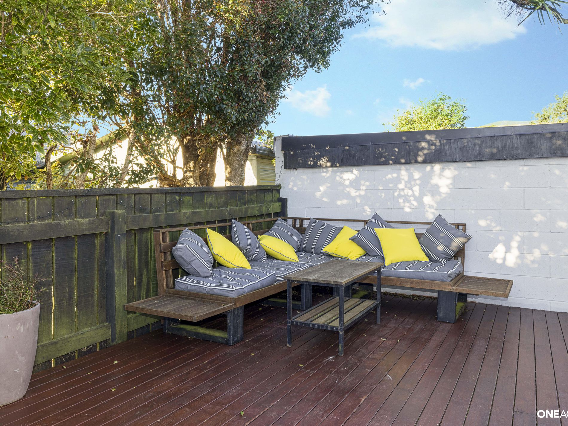 22 Bartlett Grove, Tawa
