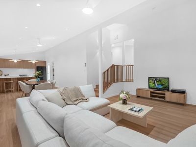 2 Eucalyptus Ave, Varsity Lakes