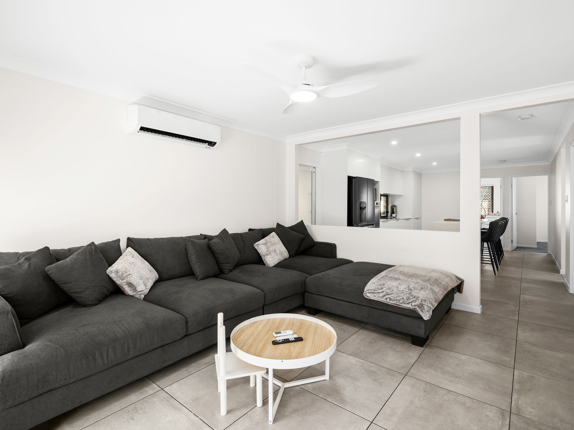 8 Lake Cootharaba Place, Logan Reserve