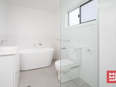 3 / 6 Addison Avenue, Lake Illawarra