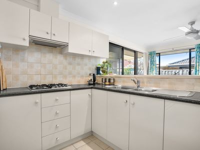15 / 5 SAINTE MAXIME AVENUE, Port Kennedy
