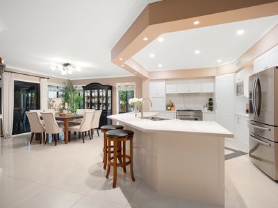 52 Connaught Circuit, Kellyville