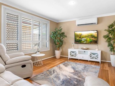 2 / 6 Cedar Grove , Forster