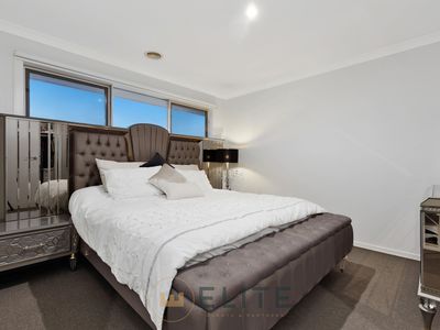 121 Rossiter Retreat, Cranbourne North