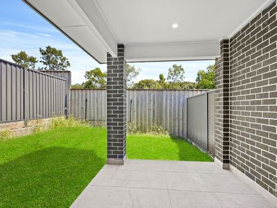 61 Fieldhouse Circuit, Campbelltown