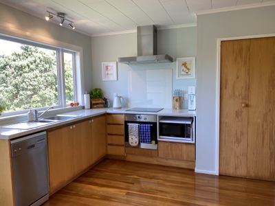 9 Woodstock Terrace, Tawa
