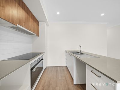 18 Blade Circuit, Fraser Rise