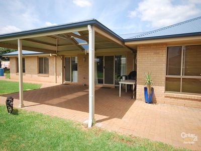 15 Cronin Place, Dubbo