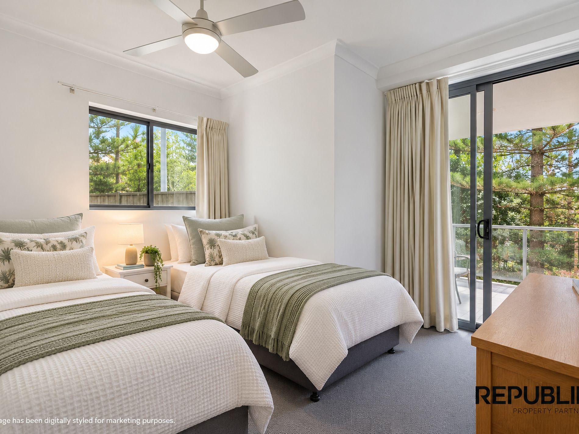 1035 / 1 OCEAN STREET, Burleigh Heads