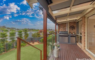 60 Scenic Drive, Beaconsfield