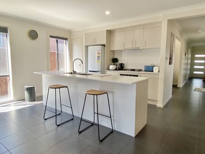 7 Buttermint Crescent, Manor Lakes