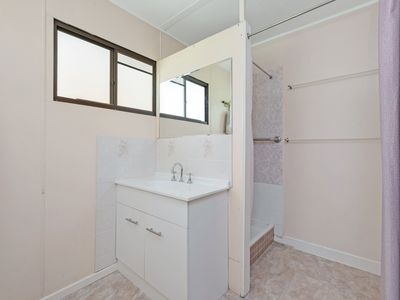 9 Brent Street, Douglas