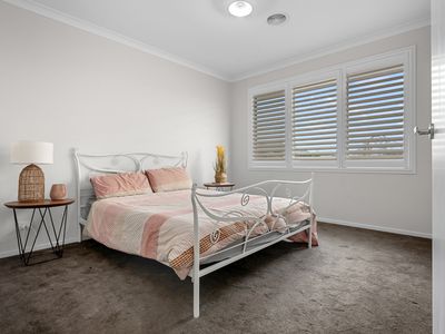 14 Maple Drive, Romsey