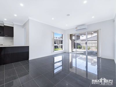 9 Pistachio Close, Hampton Park