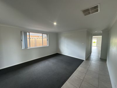 11B Fairview Street, Dubbo