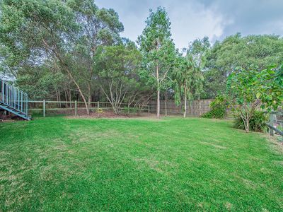 35 Worchester Crescent, Wakerley