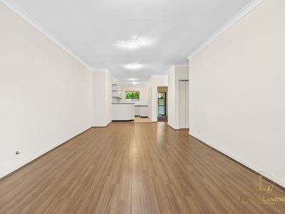 5 / 211A Wigram Road, Forest Lodge