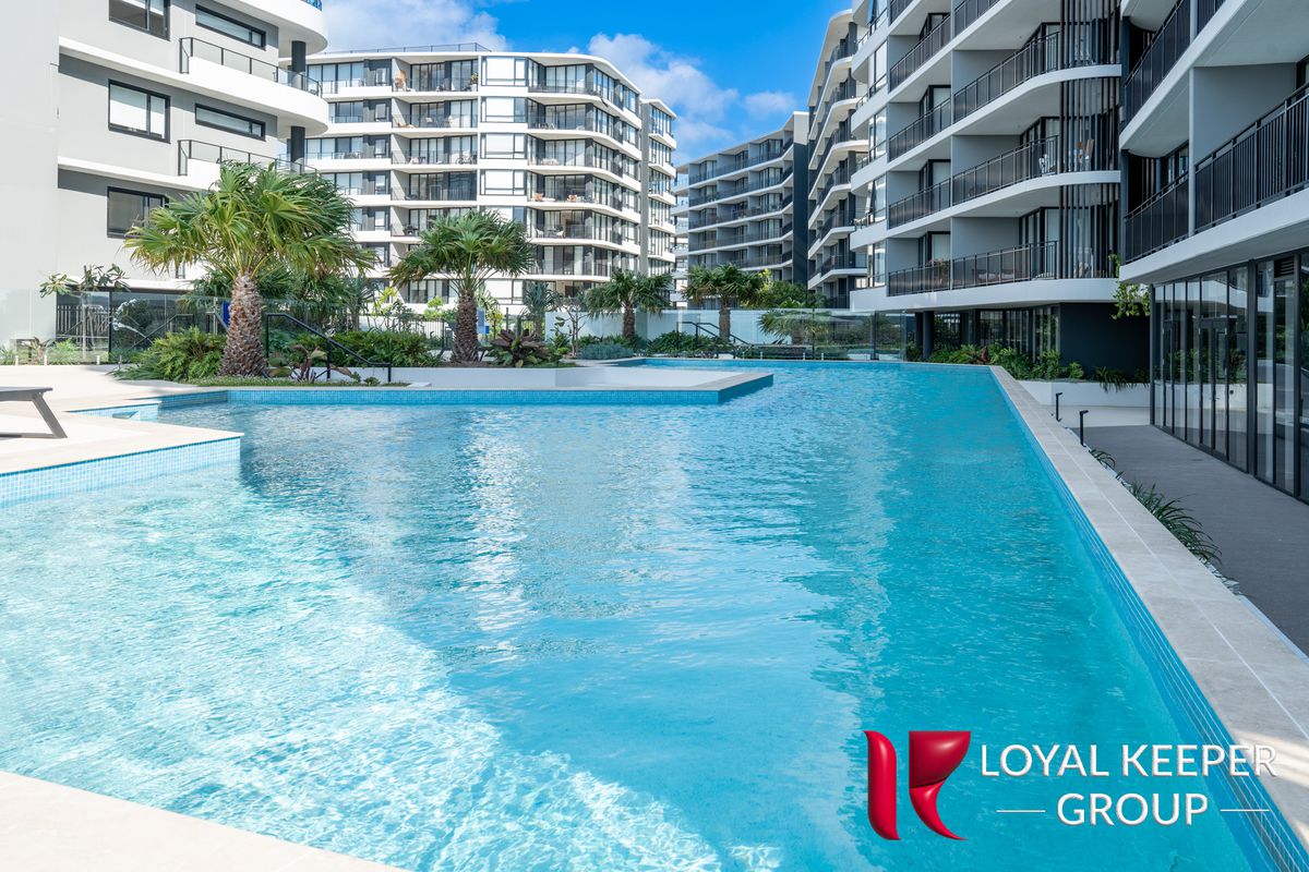 2301 / 10 Sickle Avenue, Hope Island