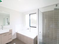 2 / 57B Atlantic Drive, Loganholme