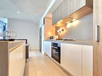 1612 / 157 A'Beckett Street, Melbourne