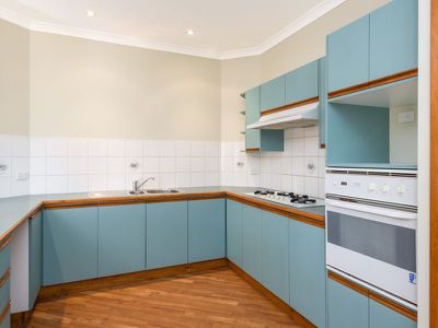 11 Russell Street, Piccadilly