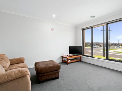 2 Pigdon Street, Weir Views
