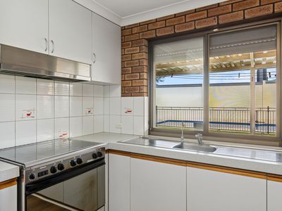 42 Shadwell Way, Morley