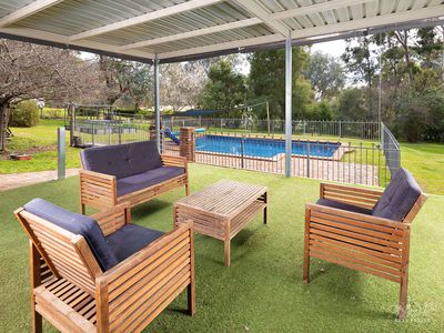 1 FORD COURT, Baranduda