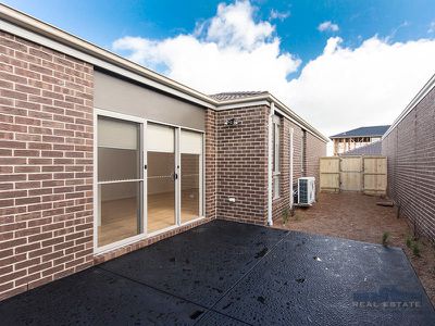 5 Coberley Way, Cranbourne North