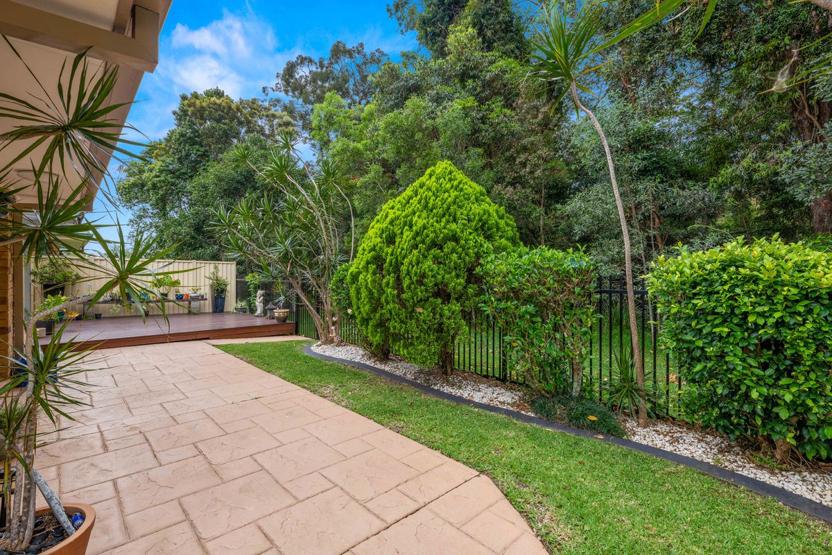 4 Eudonia Court, Elanora