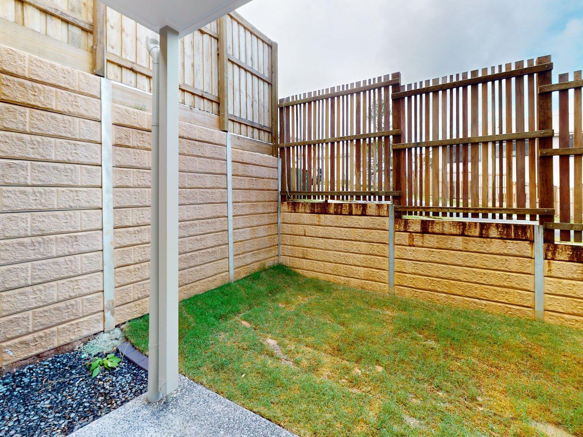 16 Jimna Circuit, White Rock