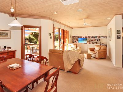 18 James Street, Horsham