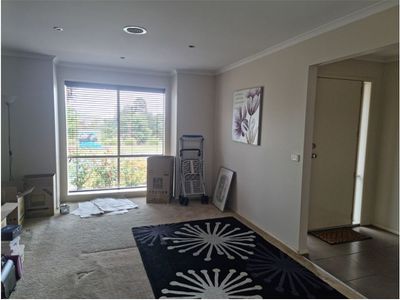 5 Cuthbert Ave, Truganina