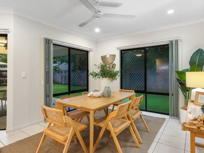 105 Gamburra Drive, Redlynch