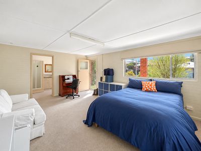 11 Marine Drive, Narooma