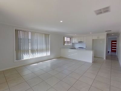 73a Champagne Drive, Dubbo