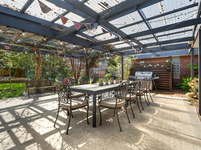 17-19 St Elmo Crescent, Highton