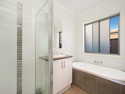 16 Thomas Drive, Marong